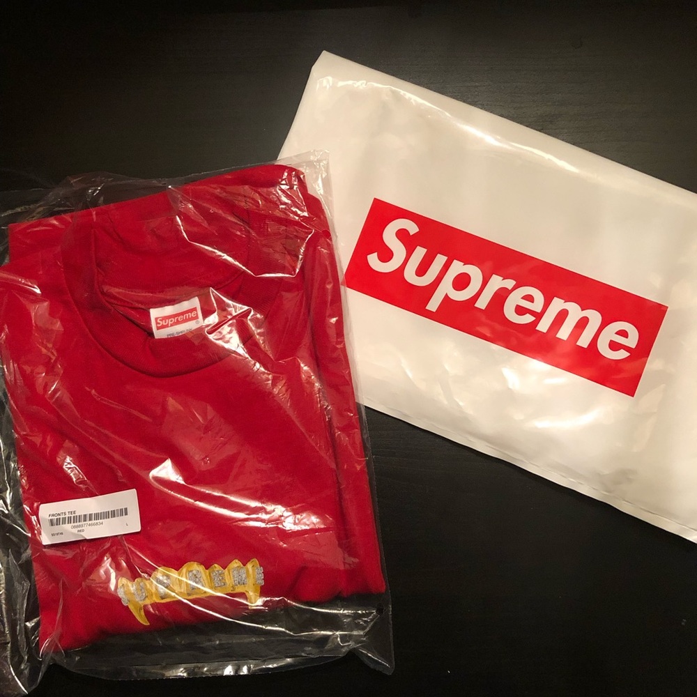 Supreme Fronts Tee